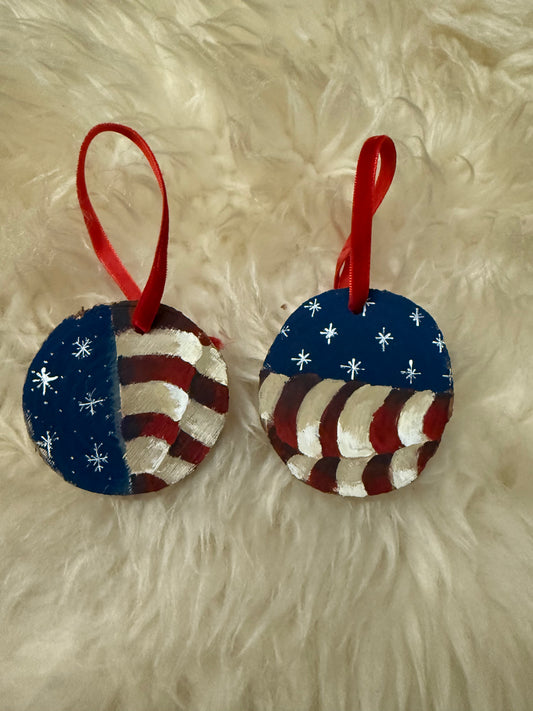 Americana Ornaments Wavy Flags